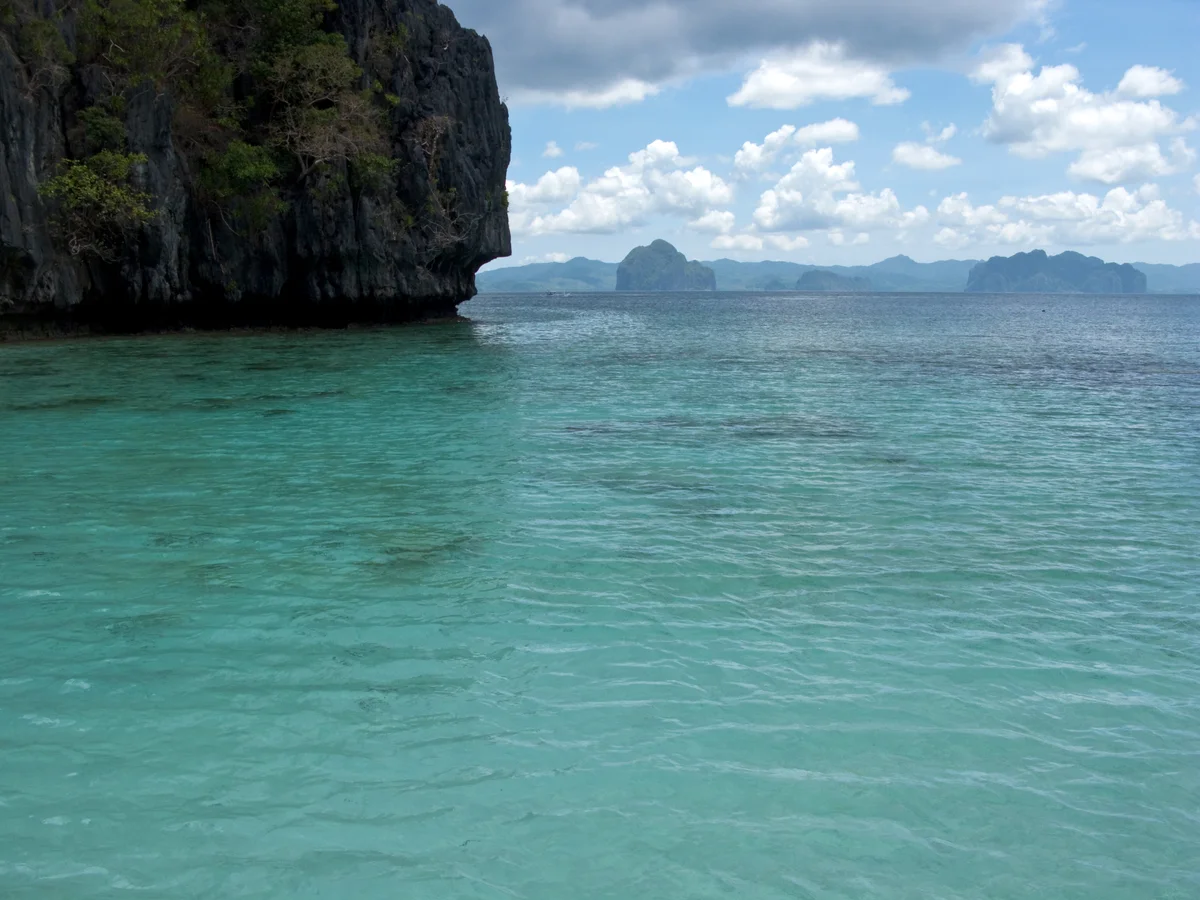 Philippines — Top Emerging Countries in Asia you should Consider Relocatin